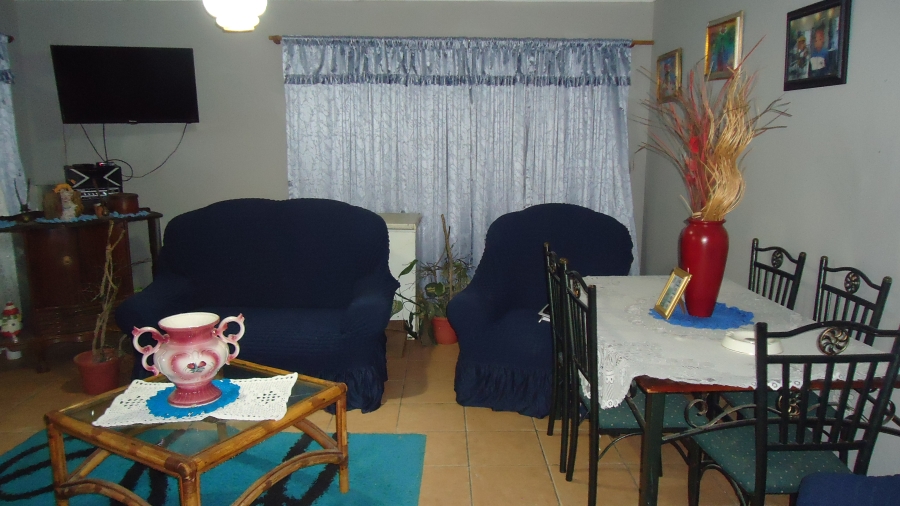 4 Bedroom Property for Sale in Broadlands Park Western Cape